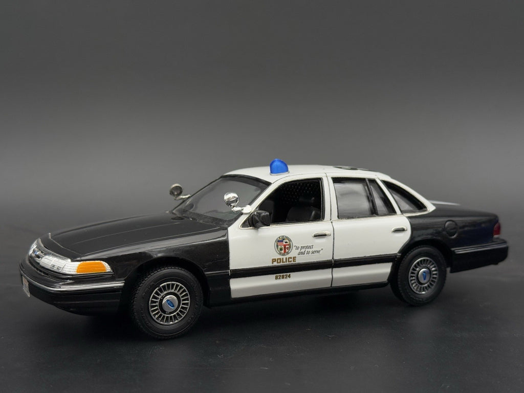 2Pack 1/24 25 LED Ready Blue Fire Ball Teardrop Beacon Kojak Police3