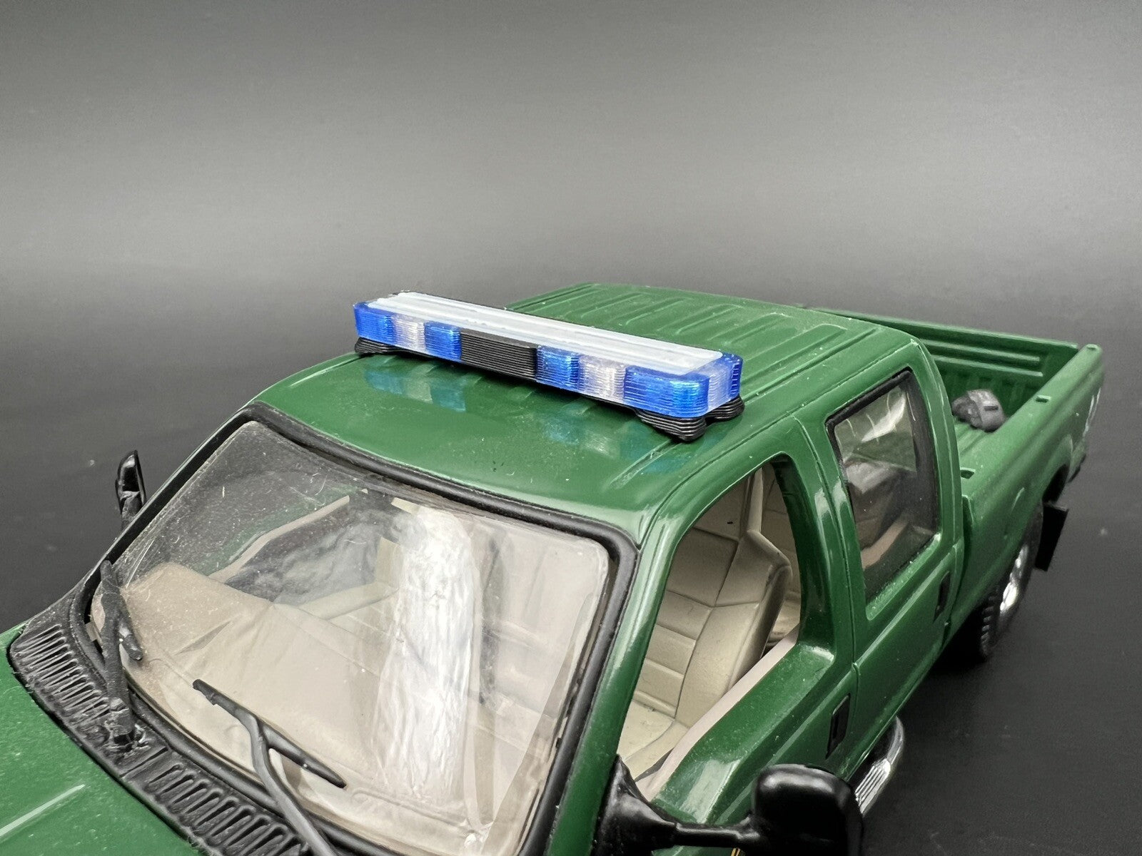 1/32 Whelen Edge Lightbar Blue w/ Speaker Highway Patrol State Police4