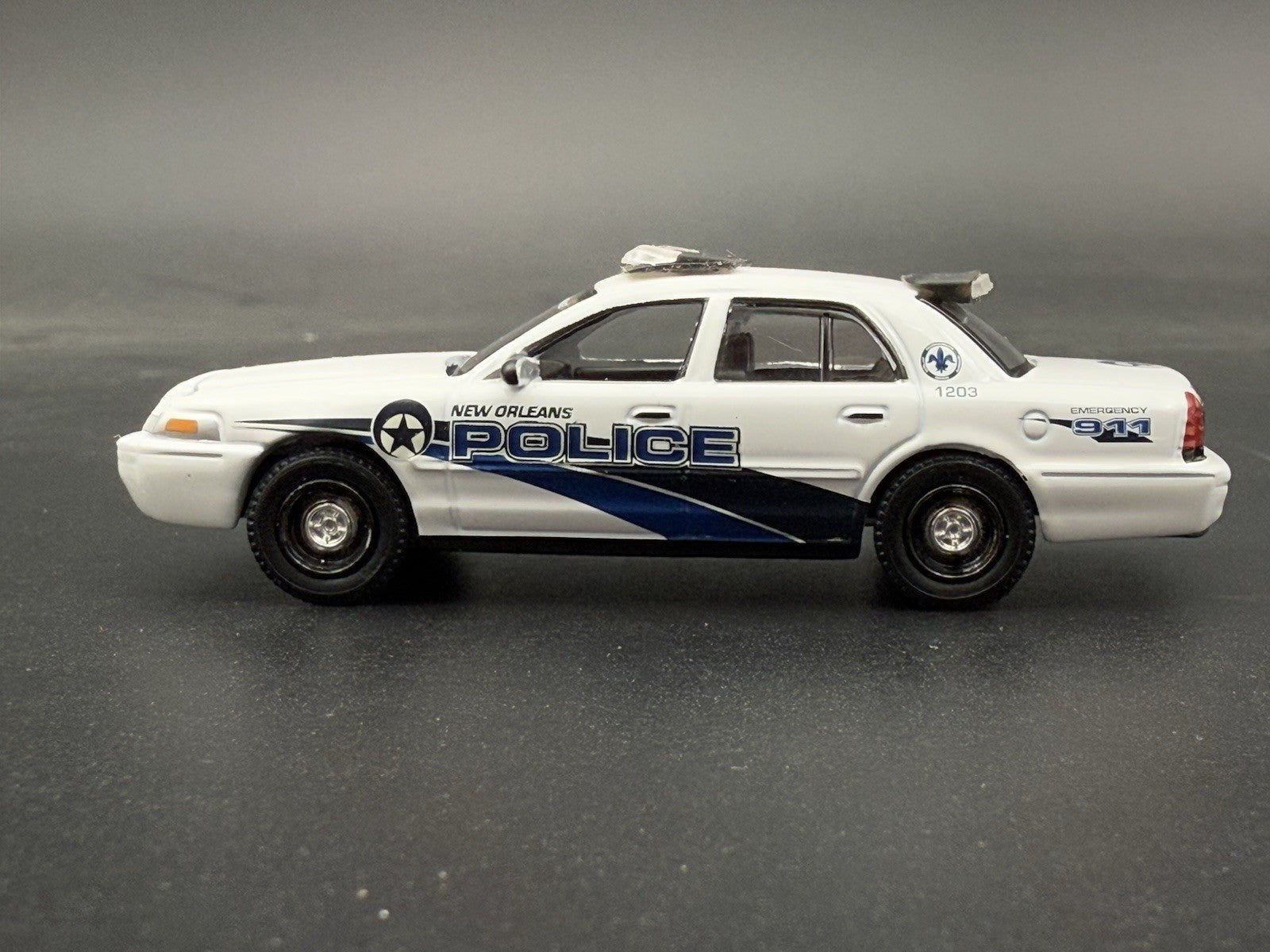 1/64 Front & Back Whelen Fast Trax Lightbars Police Greenlight Crown Victoria10