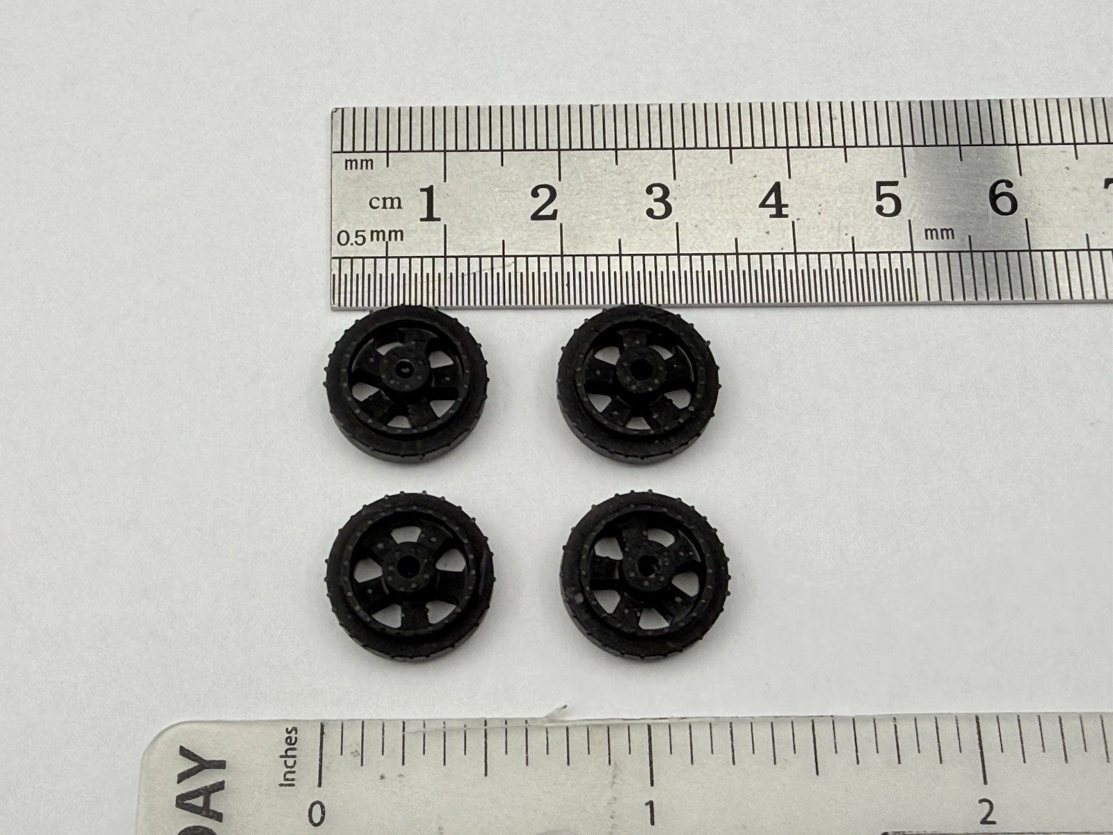 4Pack 1/43 O Scale Model Wheel Motormax Greenlight Ford Explorer Police SUV 43392