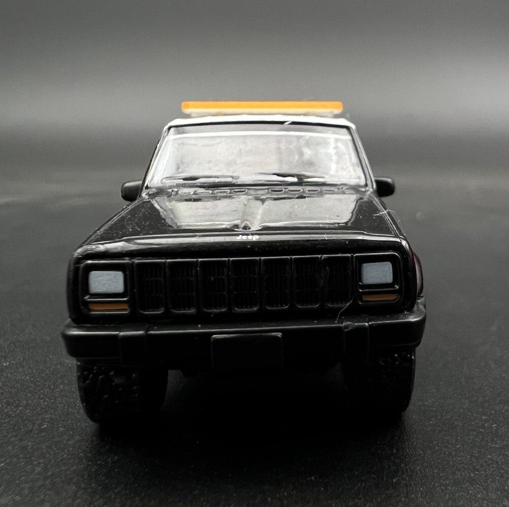 2 Pack 1/64 Amber LED Style Whelen Lightbar Greenlight Work Tow Construction3