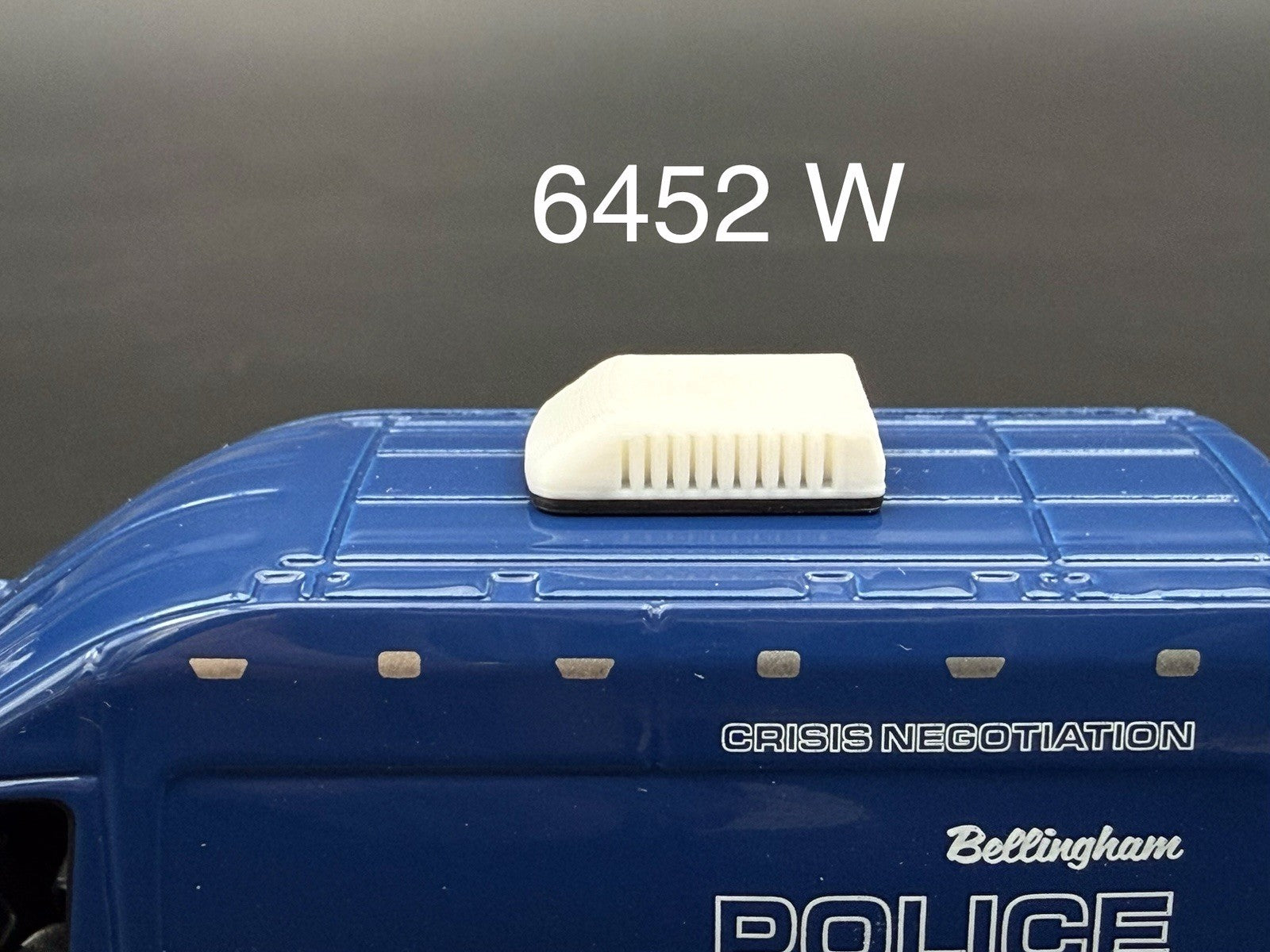 1/64 Scale Model AC Unit RV Roof Fire Truck Command Post 6452 White0
