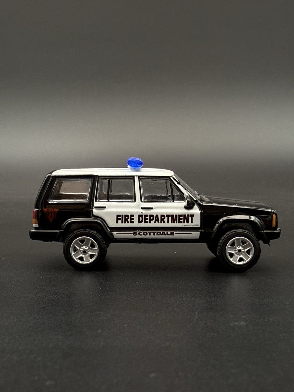 2 Pack 1/64 Blue Chrome Federal Signal Aerodynic Lightbar Police Sheriff 6414B26