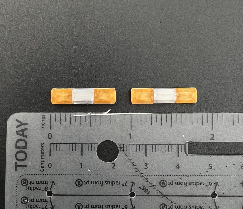 2 Pack 1/64 Smith Wesson 8000 8780 8880 8980 Amber Lightbar Tow Work Truck1