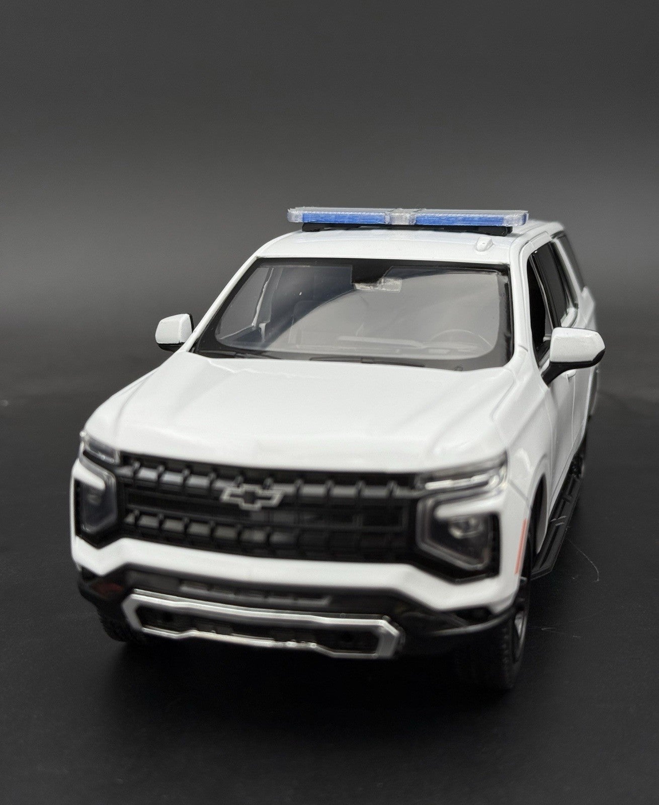 1/24 25 Scale Model Whelen Liberty II XL Blue Police Lightbar Tahoe SUV 2449XLB13