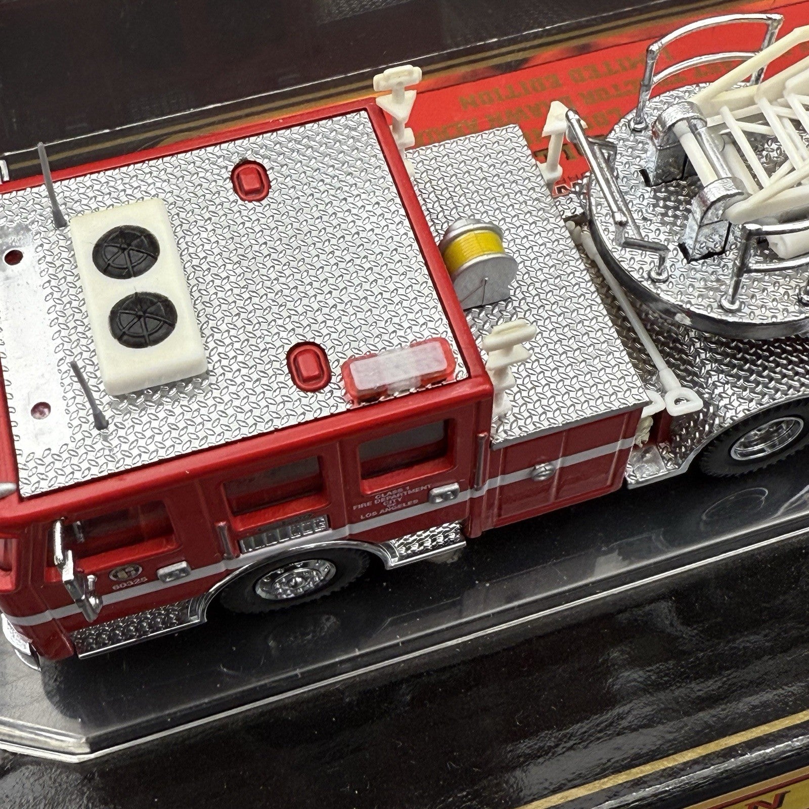2 Pack 1/50 Mini Whelen Edge Red Clear Lightbar Gray Top Police Fire EMS 5012RCR2