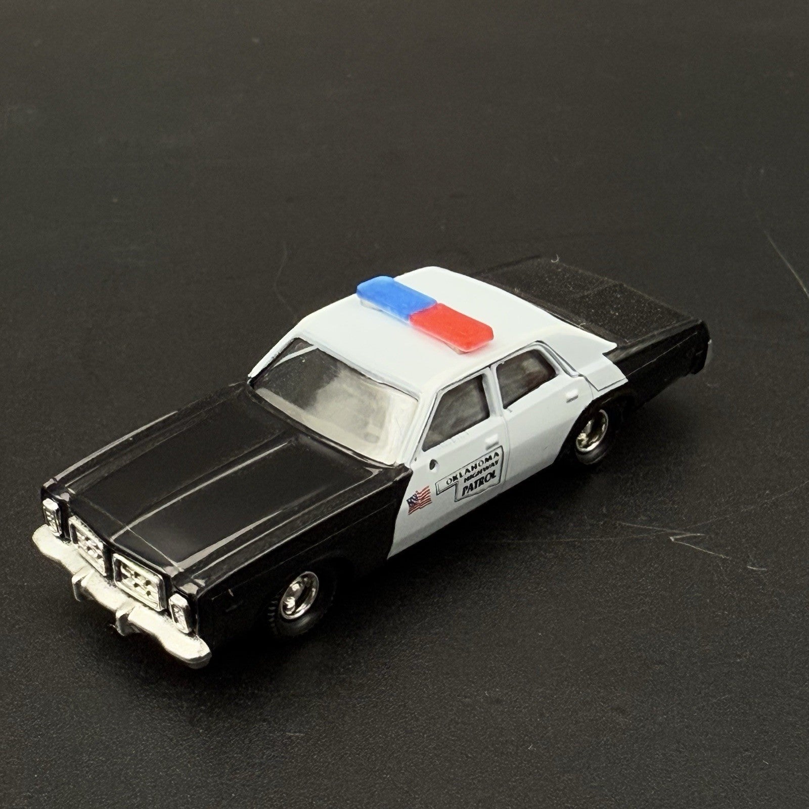 4 Pack 1/87 HO Scale Blue Red LED Style Whelen Lightbar Police Car 87017
