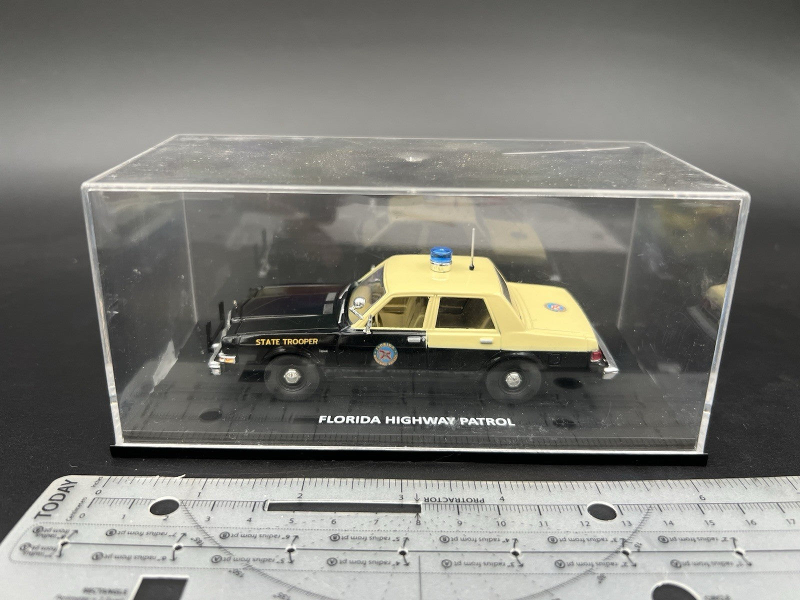 1/43 Florida Highway Patrol Police Dodge Diplomat First Response Trooper O Scale2