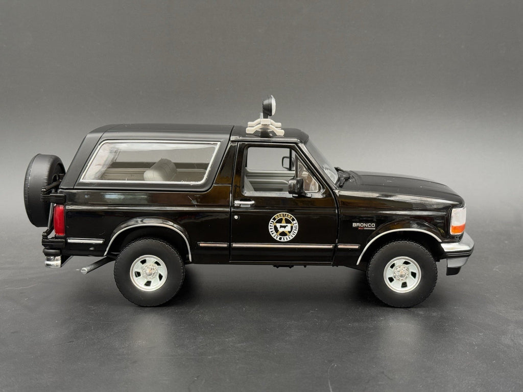 1/18 Scale LED-Compatible Off Road Lightbar Maisto Jeep Greenlight Bronco9