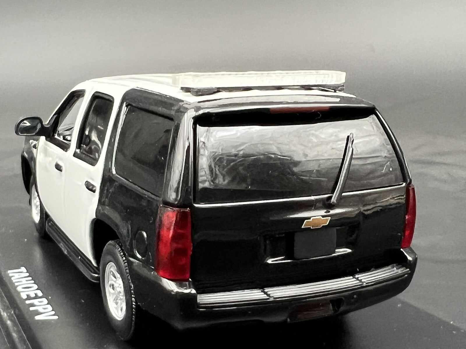 2 Pack 1/43 SUV Length Narrow LED Lightbar Rear Arrow Stick Greenlight Police2