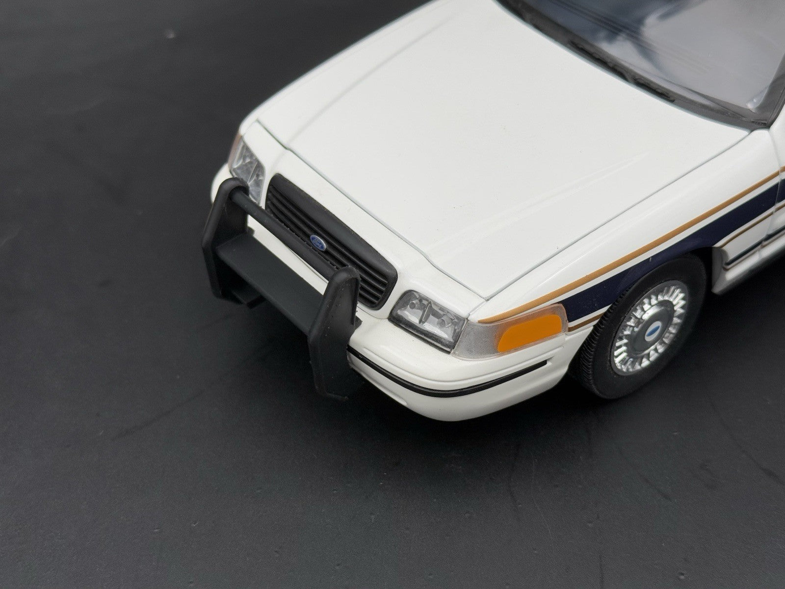 1/18 Go Rhino Push Bumper Pushbar For Motormax Crown Vic Police Autoart4