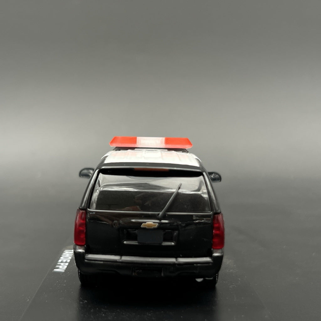 2 Pack 1/43 Red SUV + Sedan Vista Lightbar Greenlight Police Sheriff Fire13
