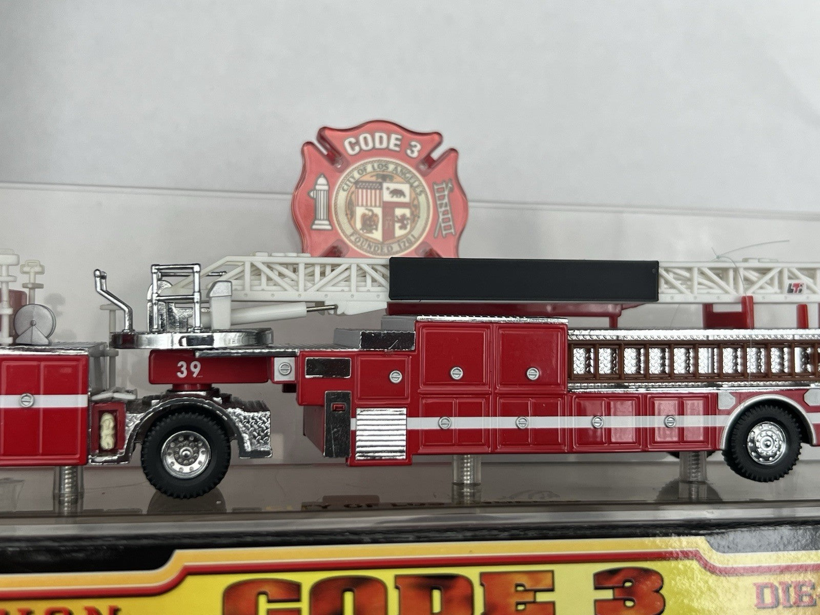 2 Pack 1/64 Black Ladder Board For Code 3 Fire Truck Engine Quint Kitbash Custom3