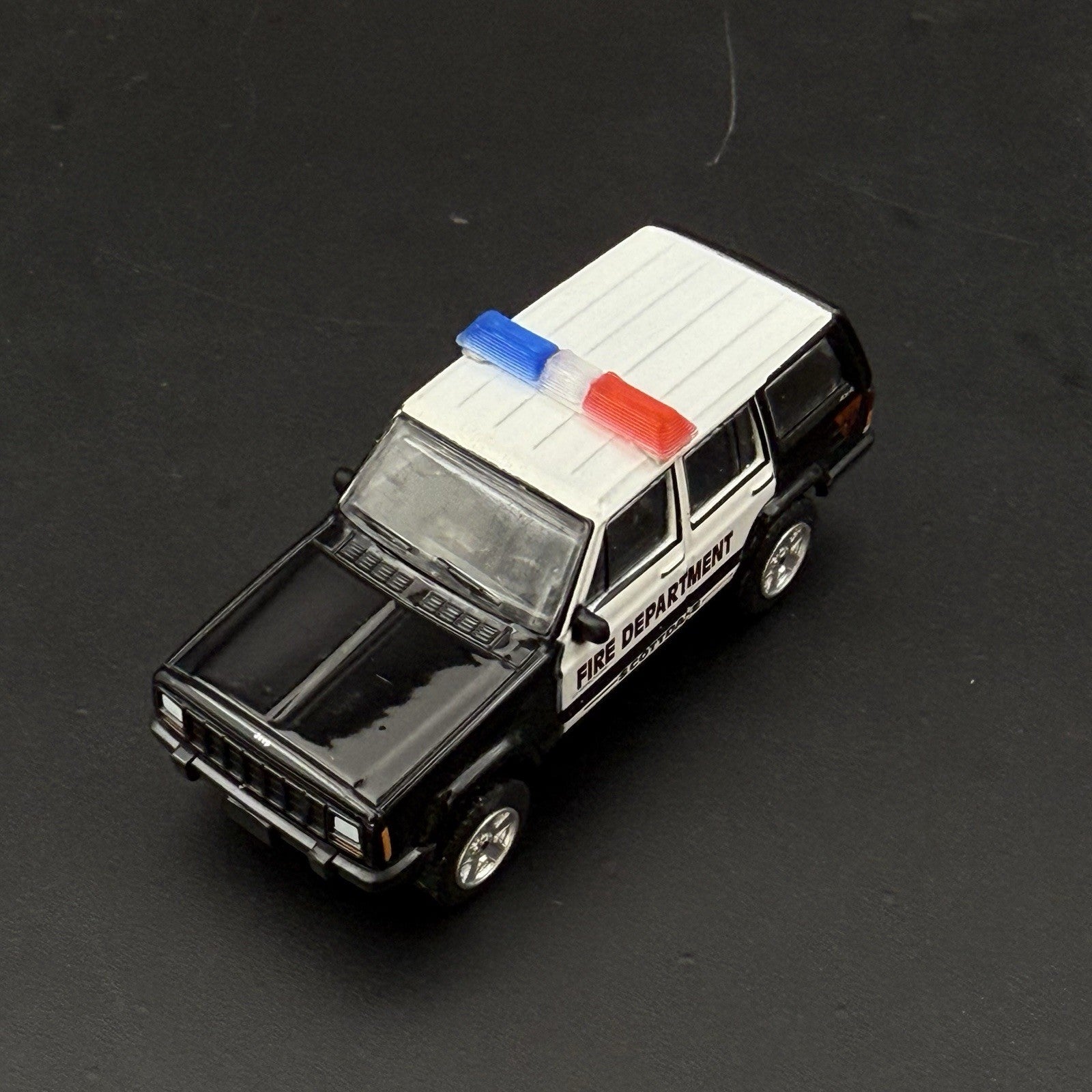 2 Pack 1/64 Code 3 LP6000 Clear + Blue Red Lightbar Greenlight Police Fire SUV6