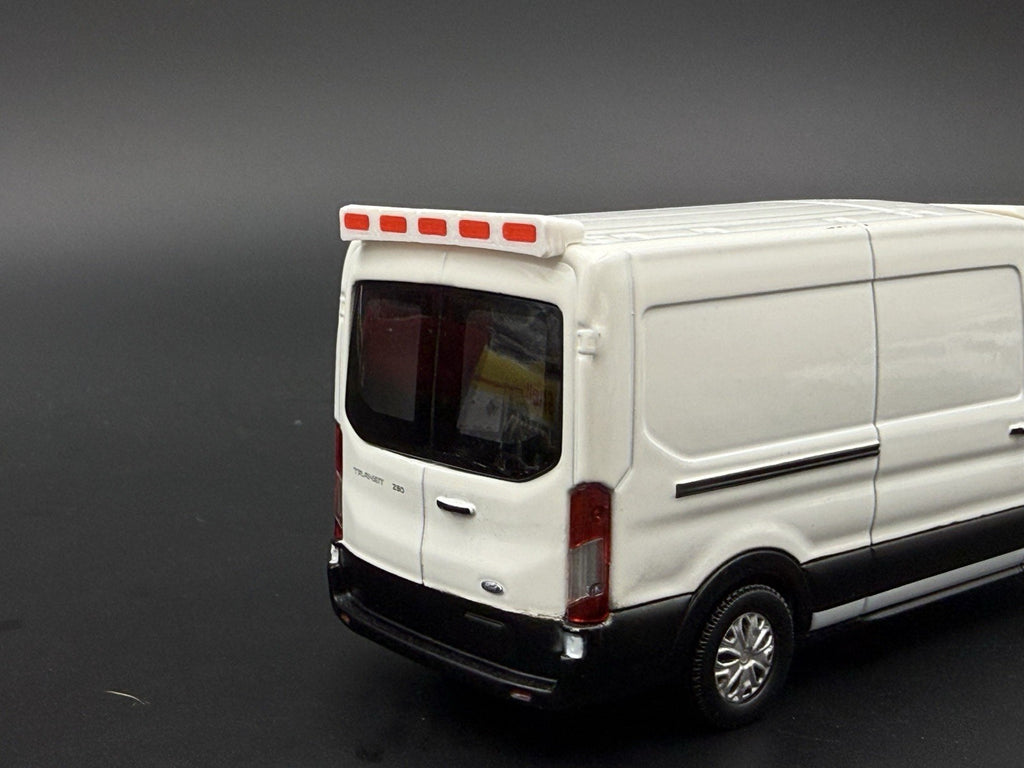 1/43 O Scale Model Rear Lightbar Greenlight Ford Transit Van Ambulance 4346RearR6