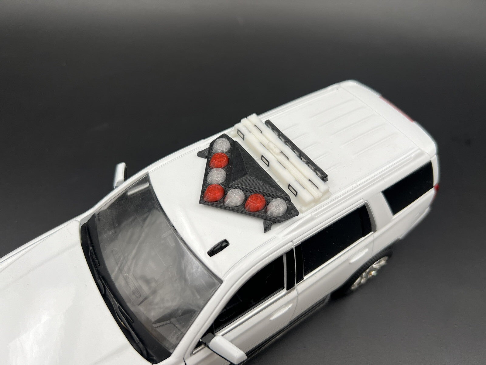 1/24 25 27 LED Ready Interior Traffic Arrow Board Deck Lightbar Police Sheriff3