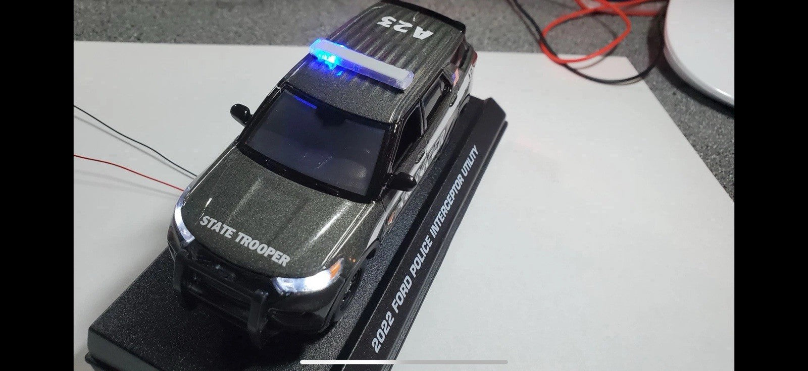 2 Pack 1/43 LED Compatible SUV Length Whelen Gray Top Lightbar O Scale Police3