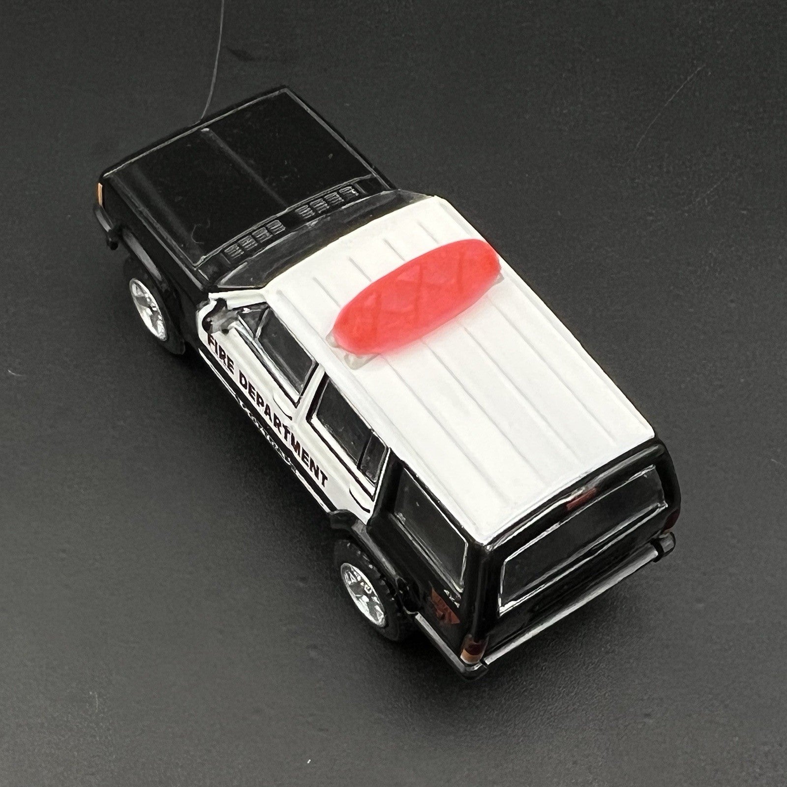 2-Pack 1/64 Scale Model Red Federal Vista Lightbar Police Car Fire 6412R4