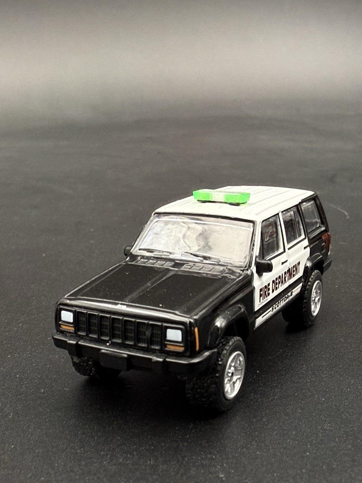 2 Pack 1/64 Mini Whelen Edge Green Clear Green Lightbar Work Truck Security8