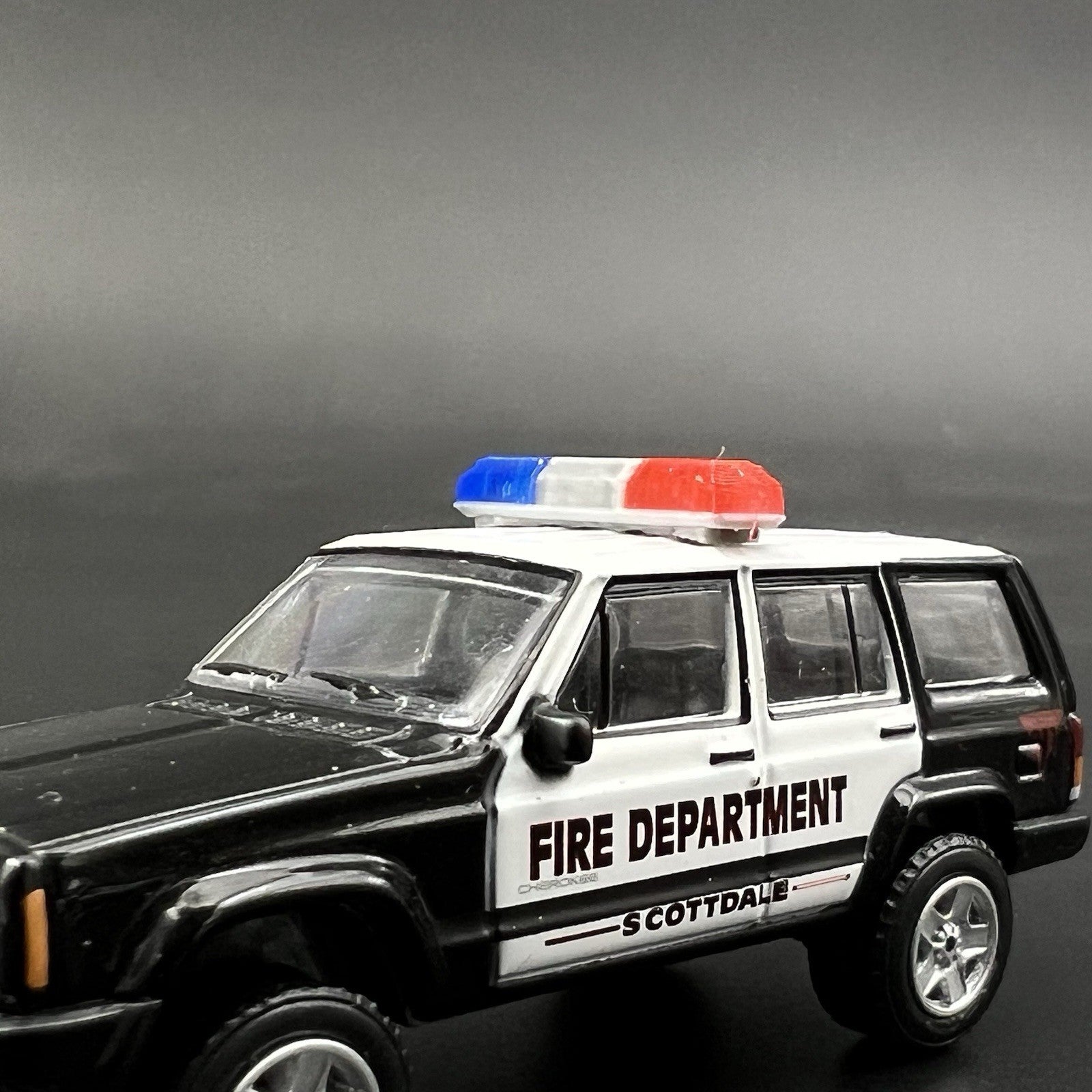 2 Pack 1/64 Smith Wesson 8000 8780 8880 8980 Lightbar Blue Red Police Sheriff3