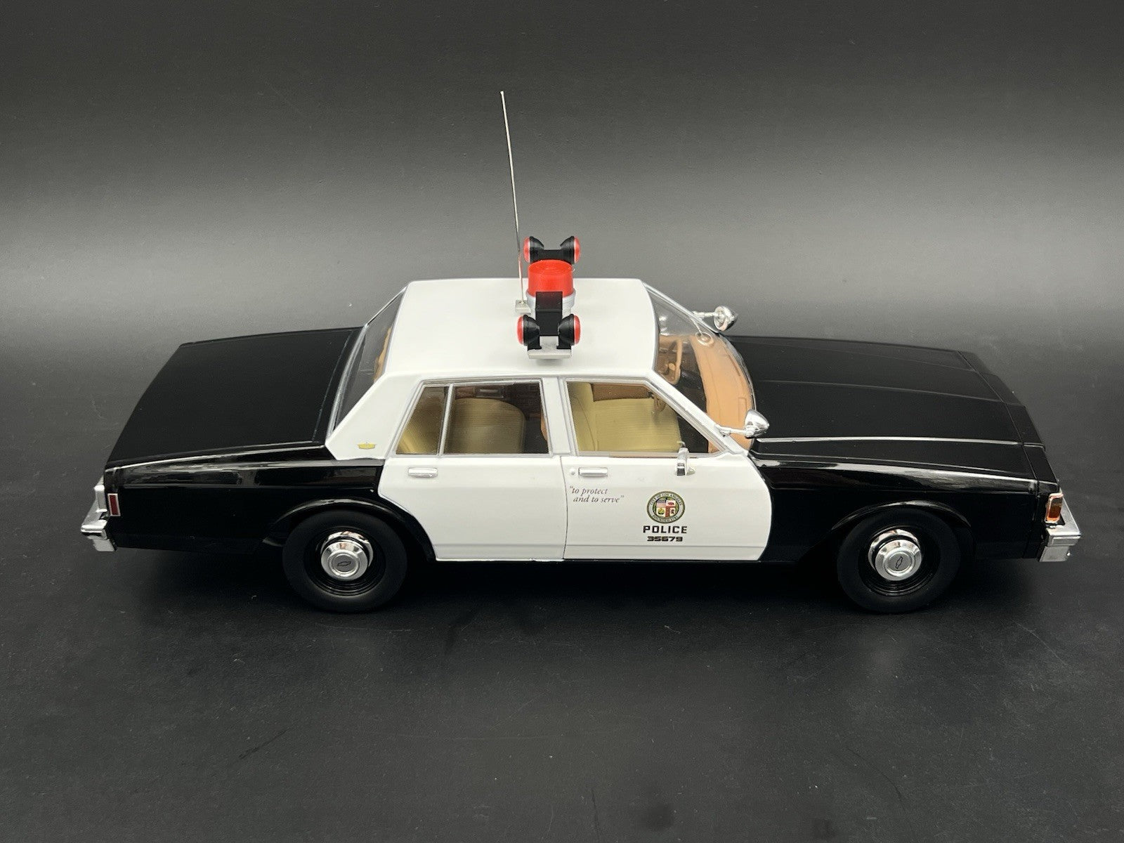 1/18 Dominion Lightbar Red Clear Ontario Provincial Police OPP Style Canada12