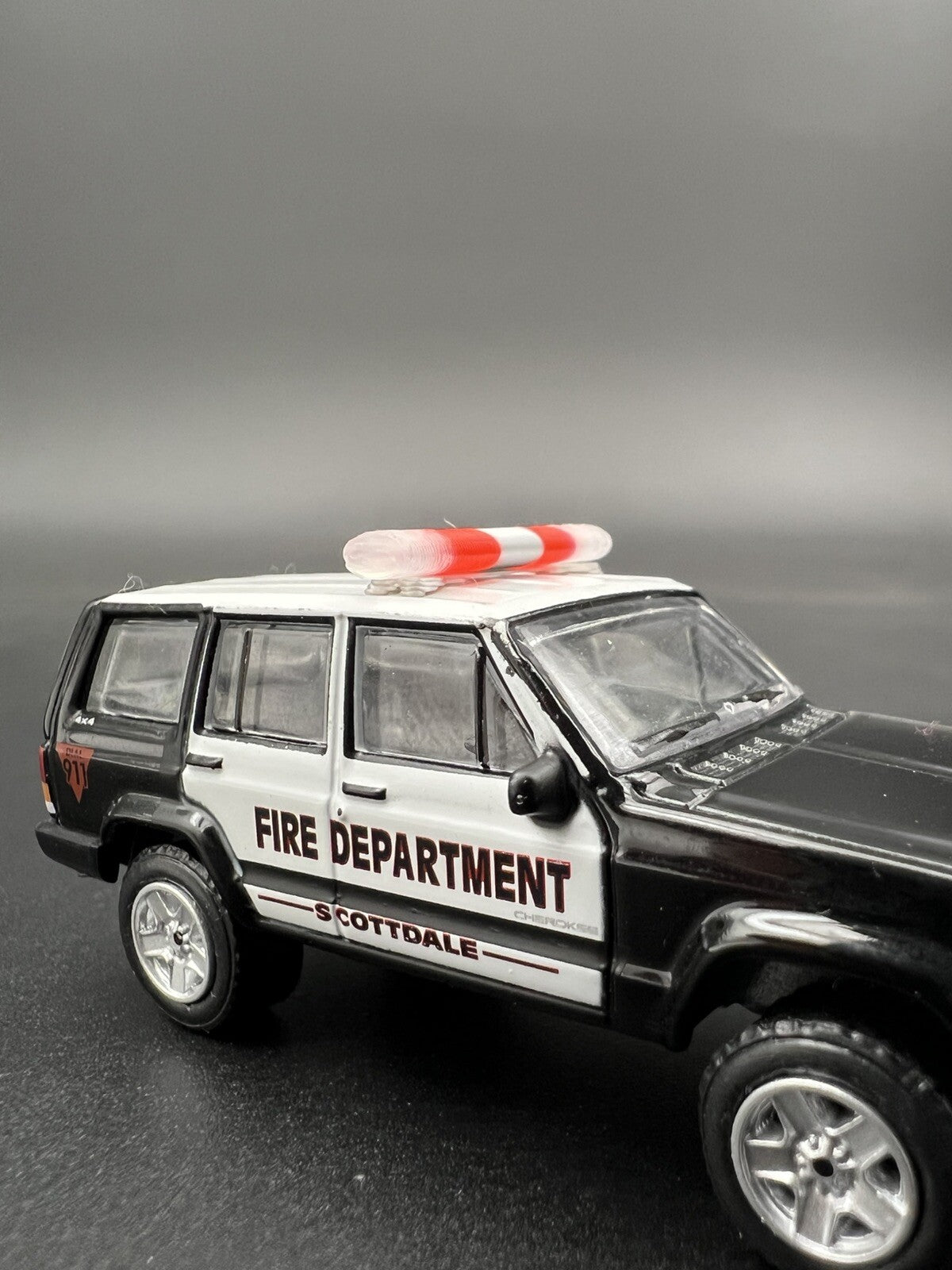 2 Pack 1/64 Clear Red Chrome NYPD Federal Signal Aerodynic Lightbar Police2