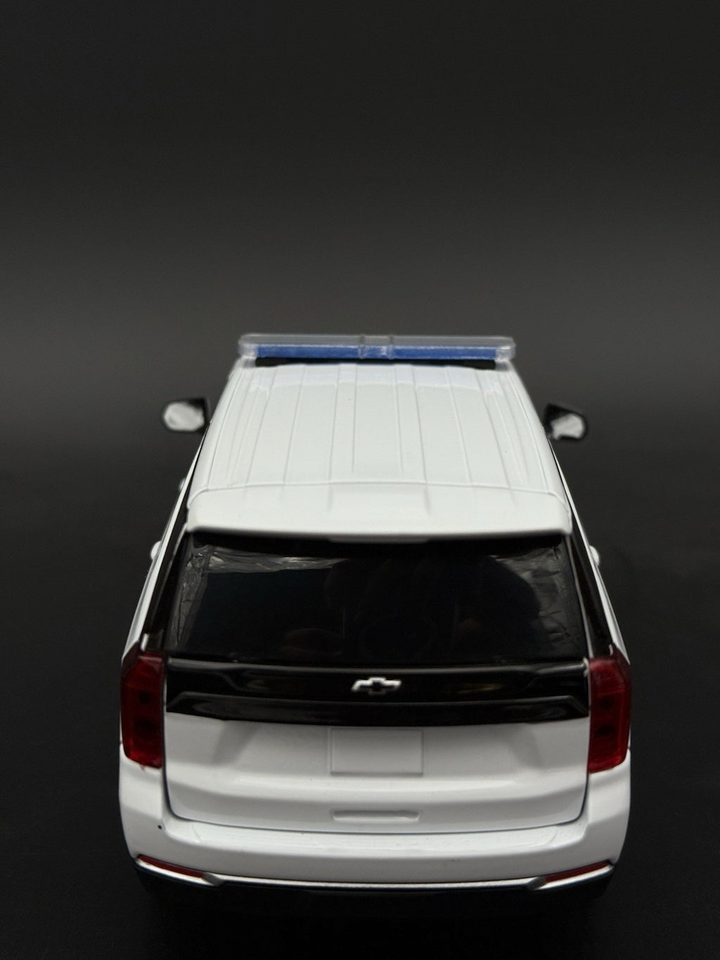 1/24 25 Scale Model Whelen Liberty II XL Blue Police Lightbar Tahoe SUV 2449XLB18