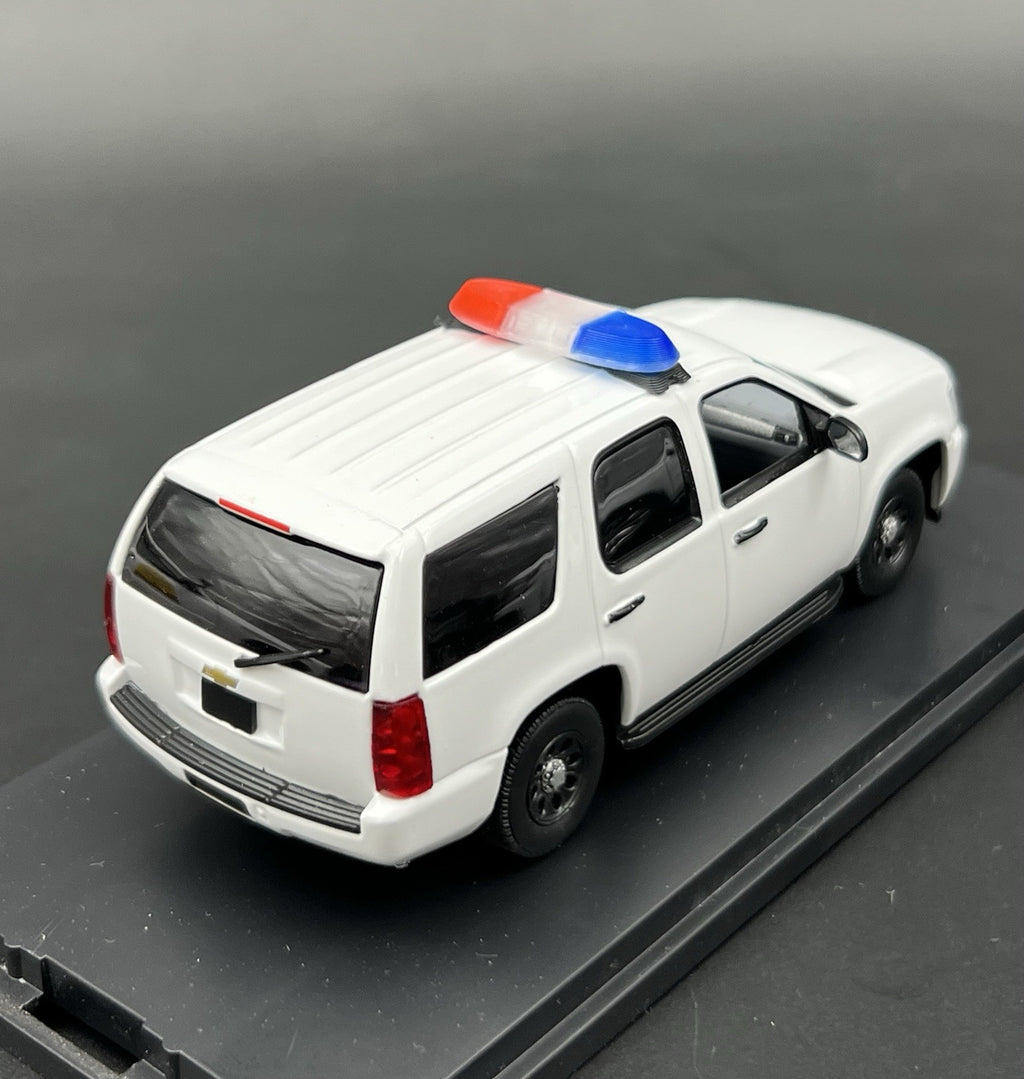 2 Pack 1/43 Blue Red SUV + Sedan Vista Lightbar Greenlight Police Sheriff Fire10