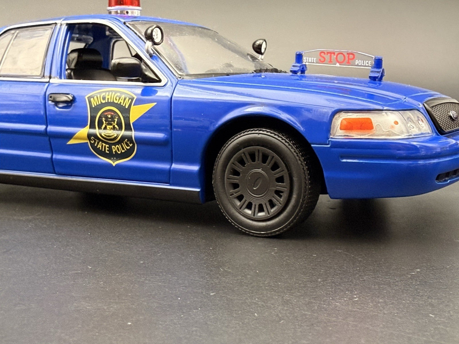 1/24 25 Scale Wheel Greenlight Motormax Crown Victoria 2005 Police Hubcap 24751