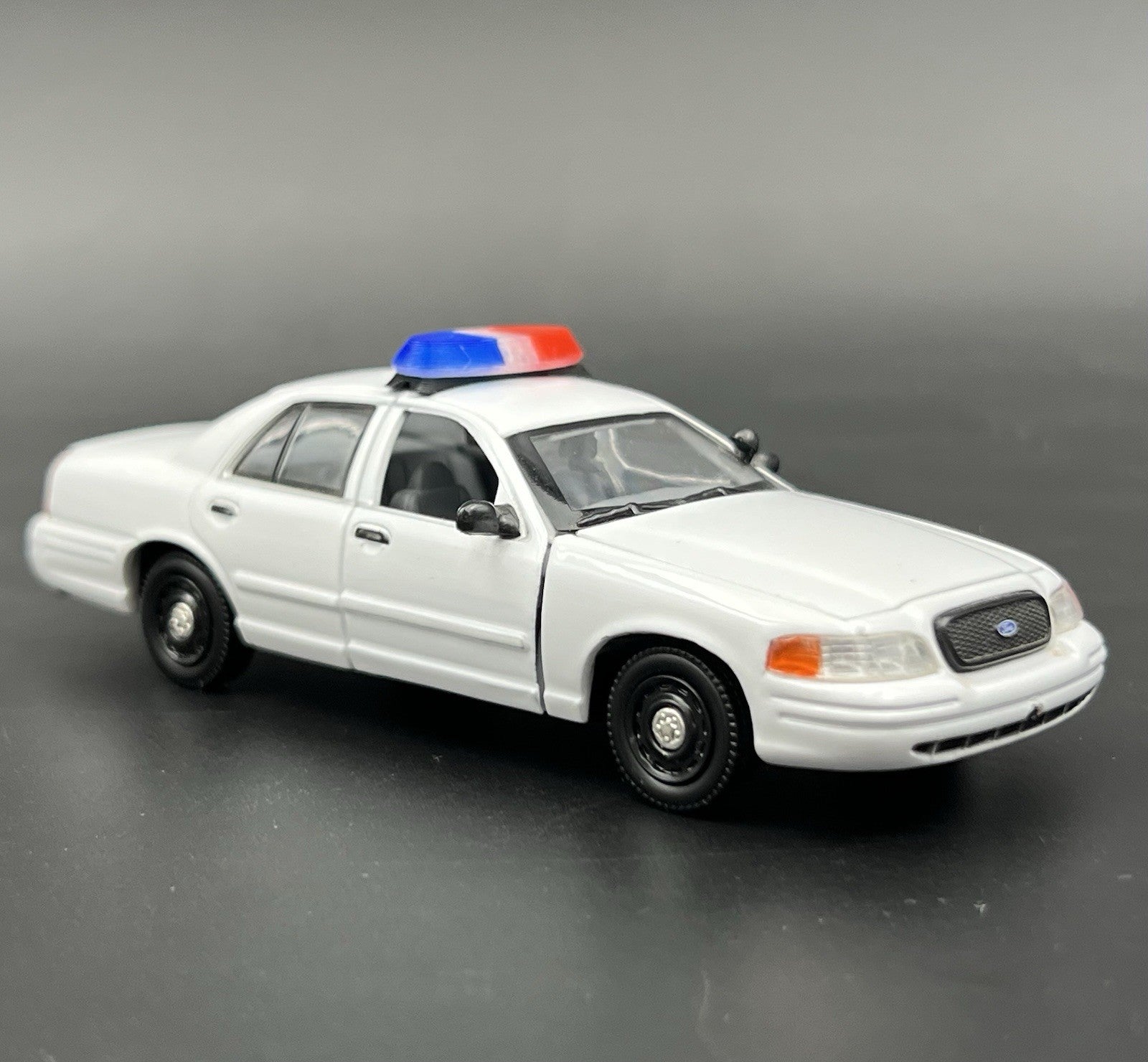 2 Pack 1/43 Blue Red SUV + Sedan Vista Lightbar Greenlight Police Sheriff Fire13