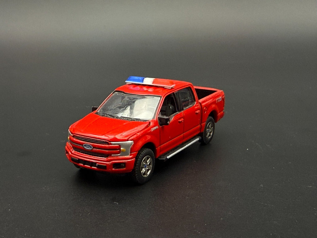 2 Pack 1/64 Scale Code 3 LP6000 Blue Red Lightbar Greenlight Police 6417BR6