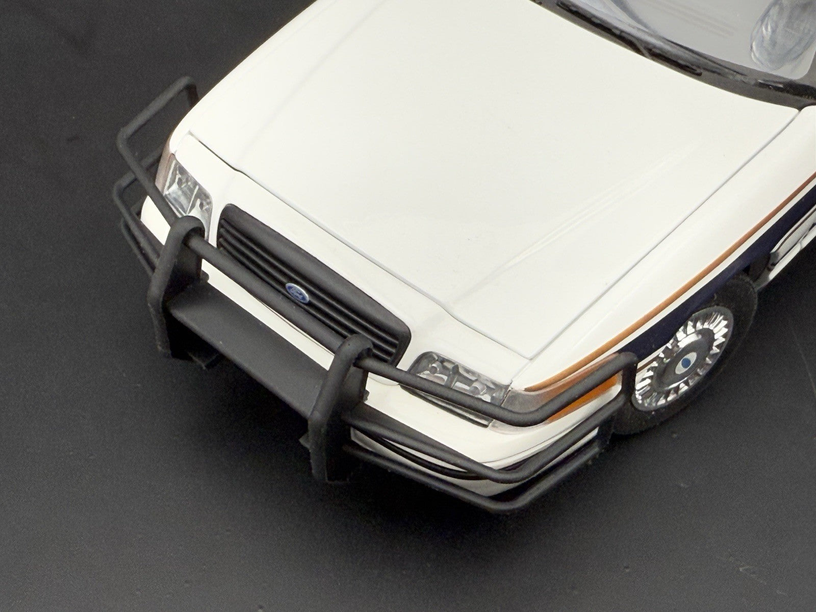 1/18 Scale Model Go Rhino Wrap Around Push Bumper Pushbar Crown Vic Police 18514