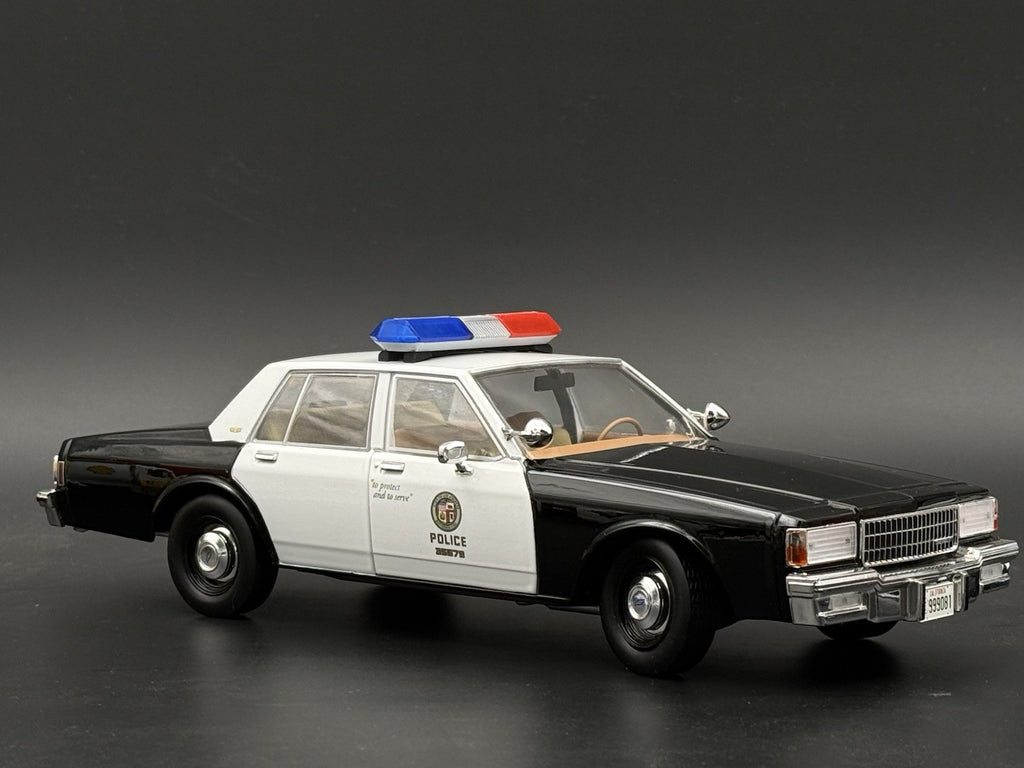 1/18 Scale Model Blue Red Amber Code 3 XL Lightbar Police California 1822ChromCA12