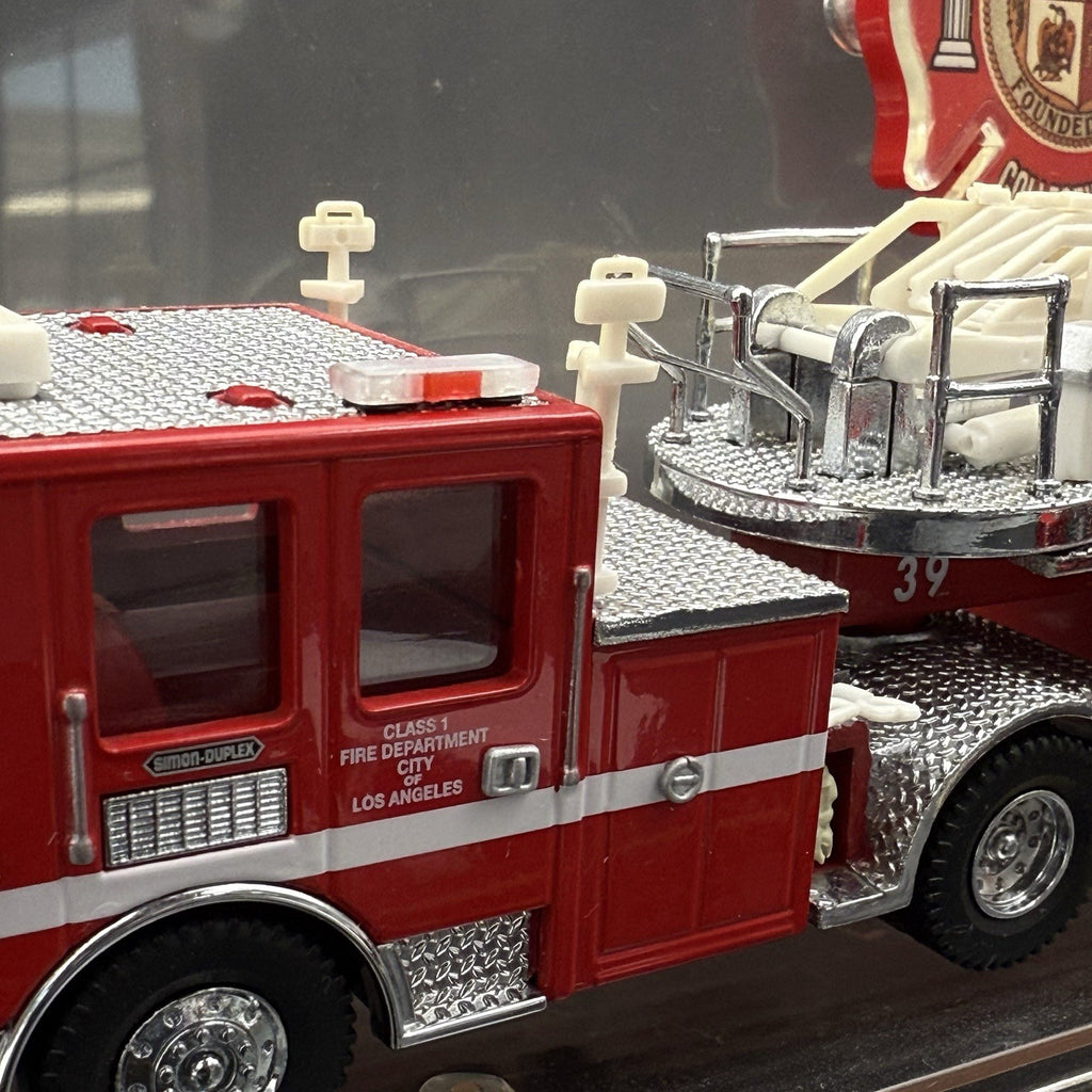 2 Pack 1/64 Mini Whelen Edge Clear Red Clear Lightbar Gray Top Police Fire EMS3