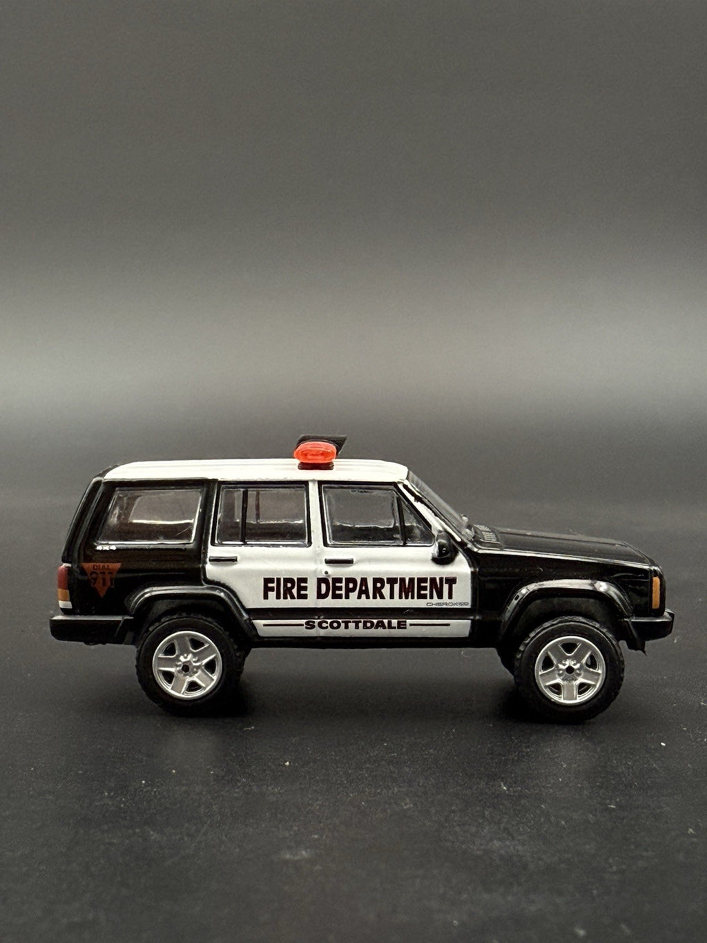 2-Pack 1/64 Scale Model Jetstream Jetsonic Red Lightbar Police Fire 6424R8