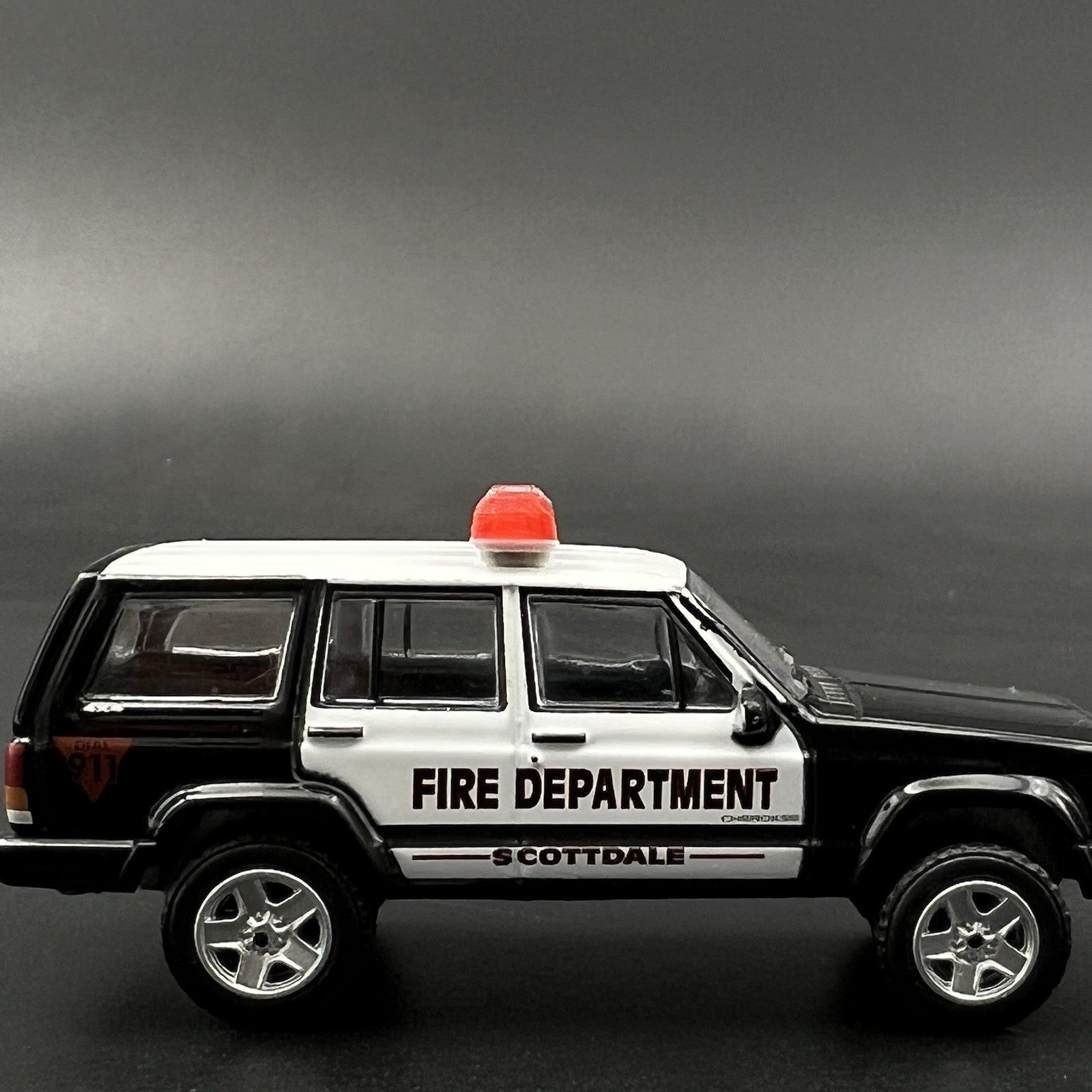2 Pack 1/64 Smith Wesson 8000 8780 8880 8980 Lightbar Red Fire Police Sheriff7
