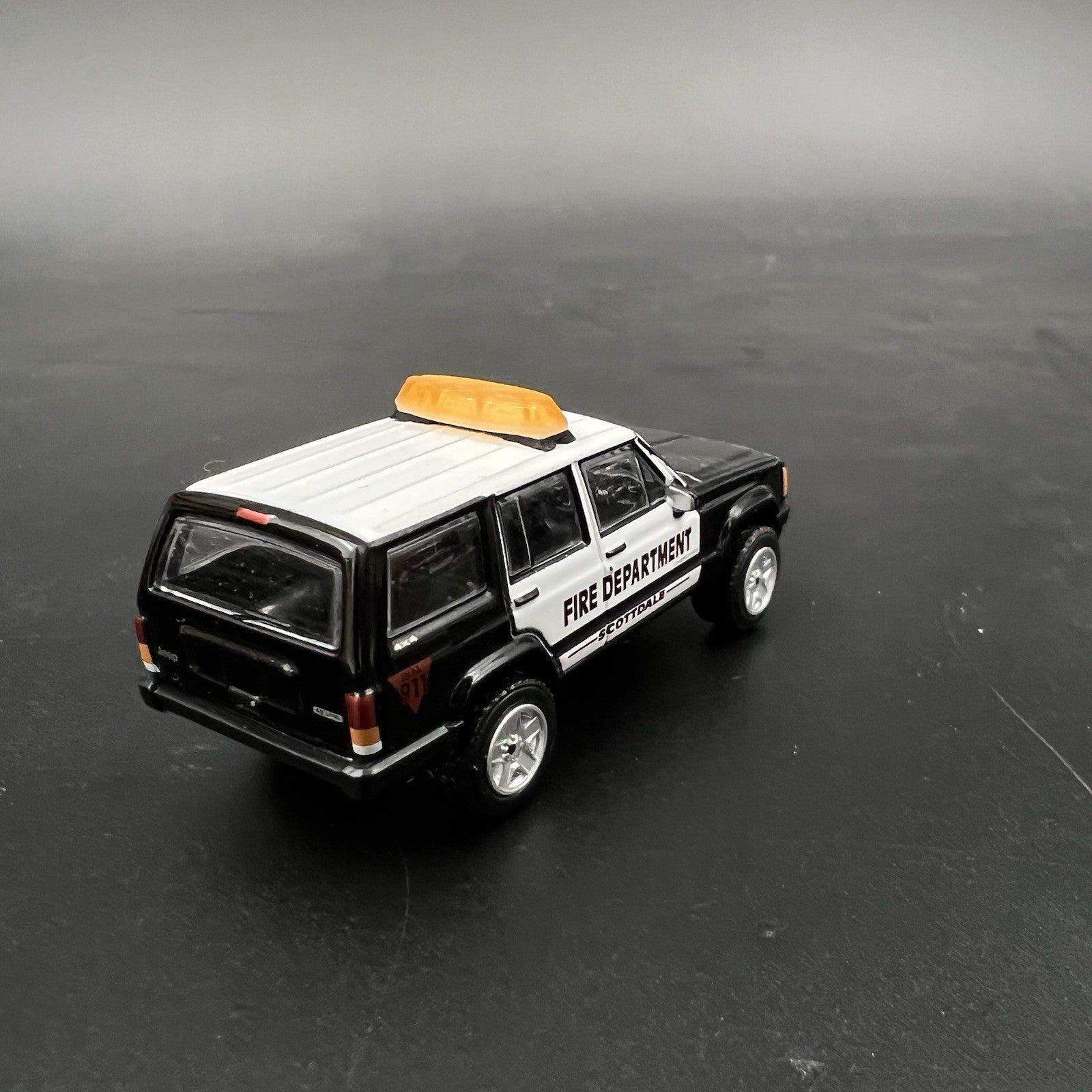 2-Pack 1/64 Scale Model Amber Federal Vista Lightbar Work Construction 6412A6