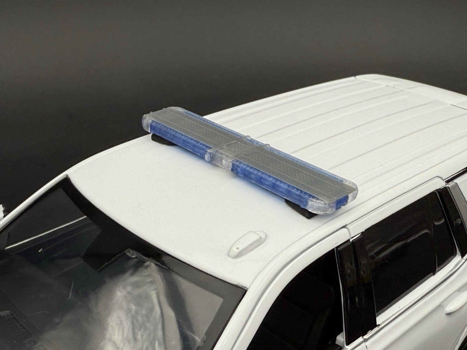 1/24 25 Scale Model Whelen Liberty II XL Blue Police Lightbar Tahoe SUV 2449XLB112