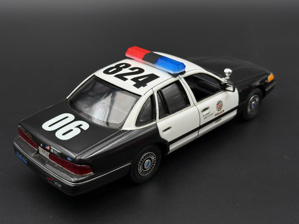 1/24 25 Scale Model Blue Red Black Code 3 Excalibur Lightbar Police 2415BRBLACK10