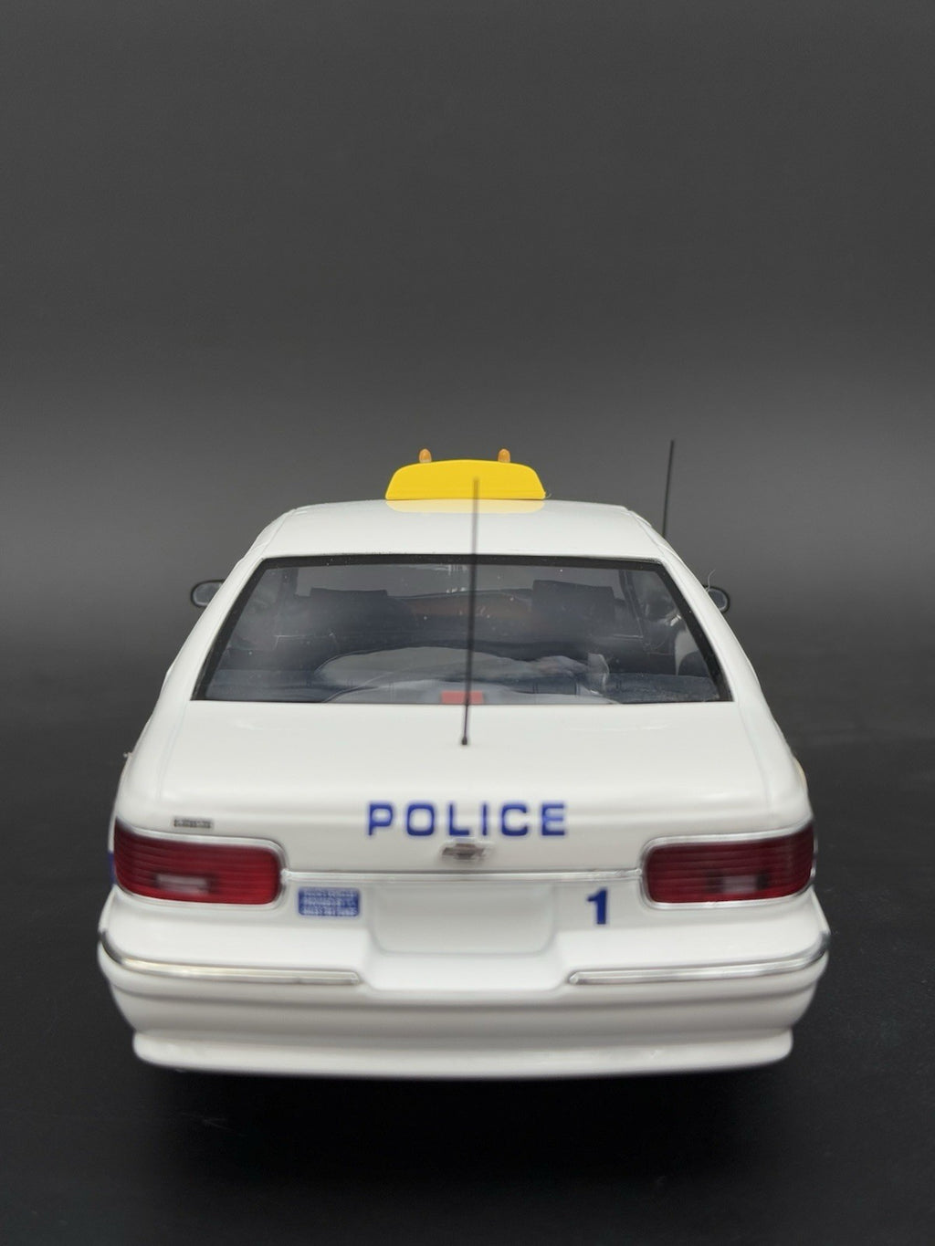 1/18 Scale Model Taxi Sign With Two Amber Lights And Lettering San Diego10