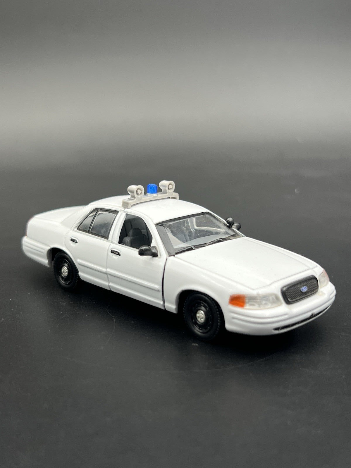 1/43 Vintage Blue Beacon With Dual Siren Speakers Lightbar Police4