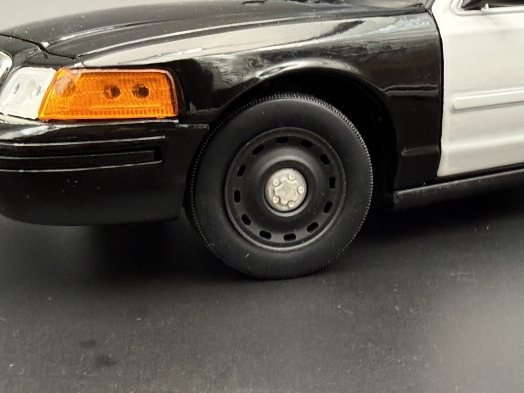 4 Pack 1/18 Scale Model 2005 Steel Wheel For Motormax Crown Victoria Police 18663