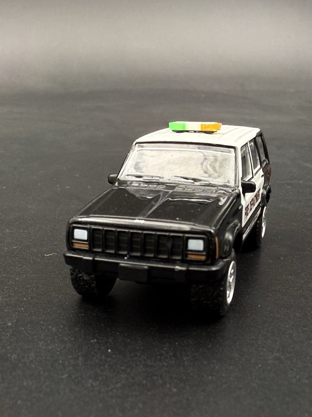 2 Pack 1/64 Mini Whelen Edge Green Clear Amber Lightbar Work Truck Security5