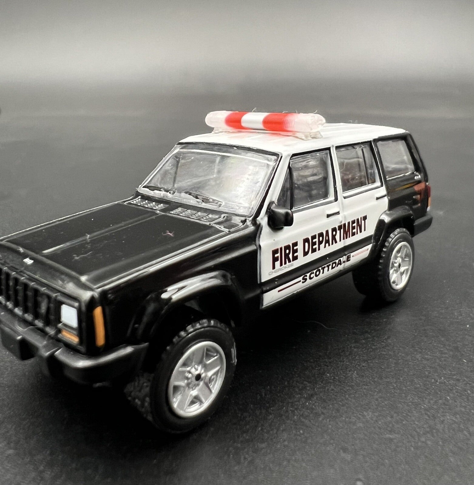 2 Pack 1/64 Clear Red Chrome NYPD Federal Signal Aerodynic Lightbar Police4