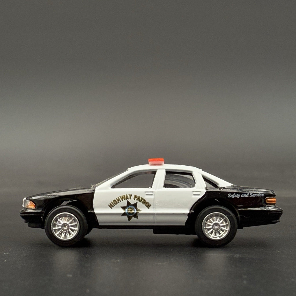 4-Pack 1/87 HO Scale Blue Clear Red LED Style Whelen Lightbar Police Car 8701BCR9