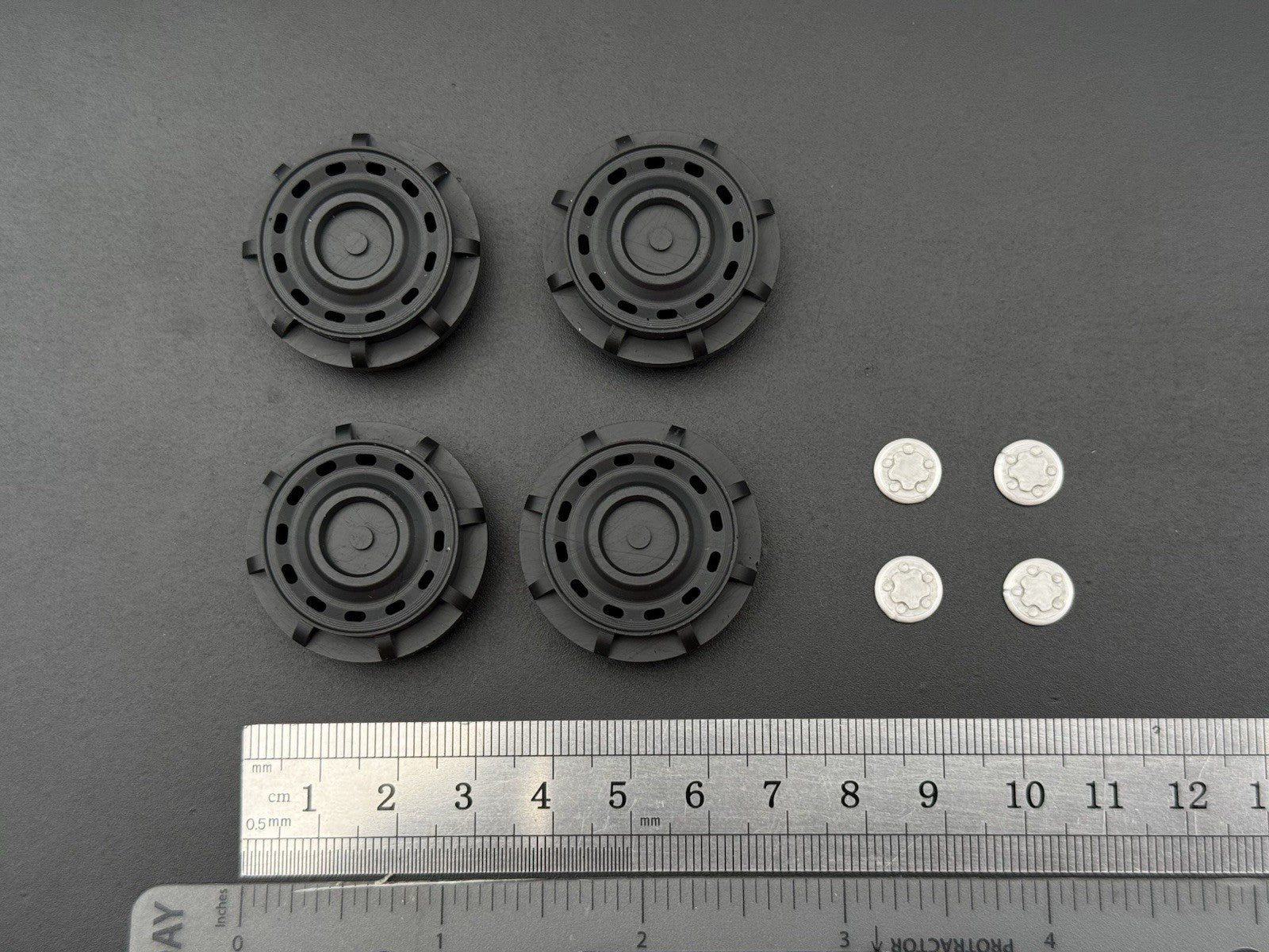 4 Pack 1/18 Scale Model 2005 Steel Wheel For Motormax Crown Victoria Police 18661