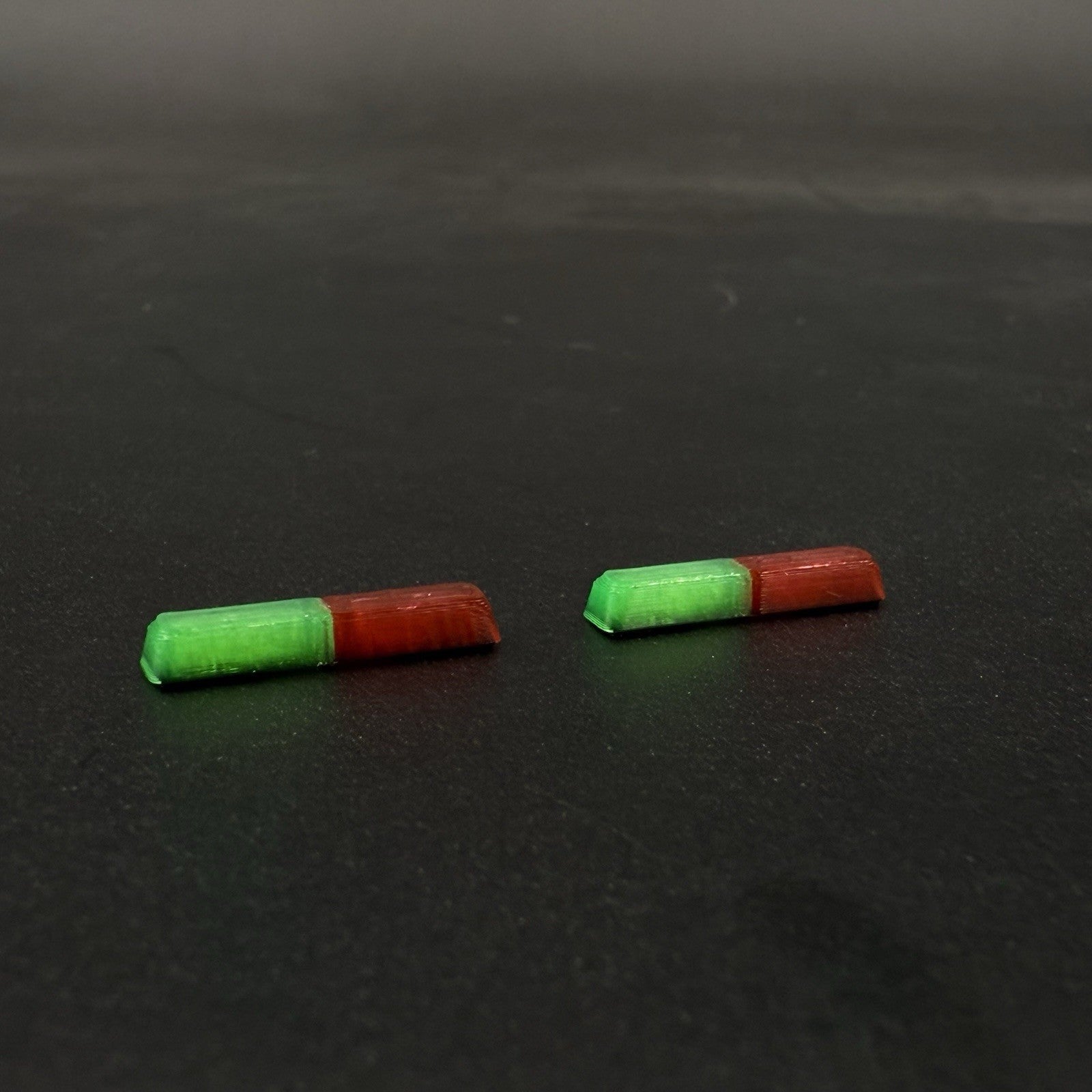 2 Pack 1/64 Green Red Lightbar Chicago Fire Ambulance SUV Truck Hansch DBS200013