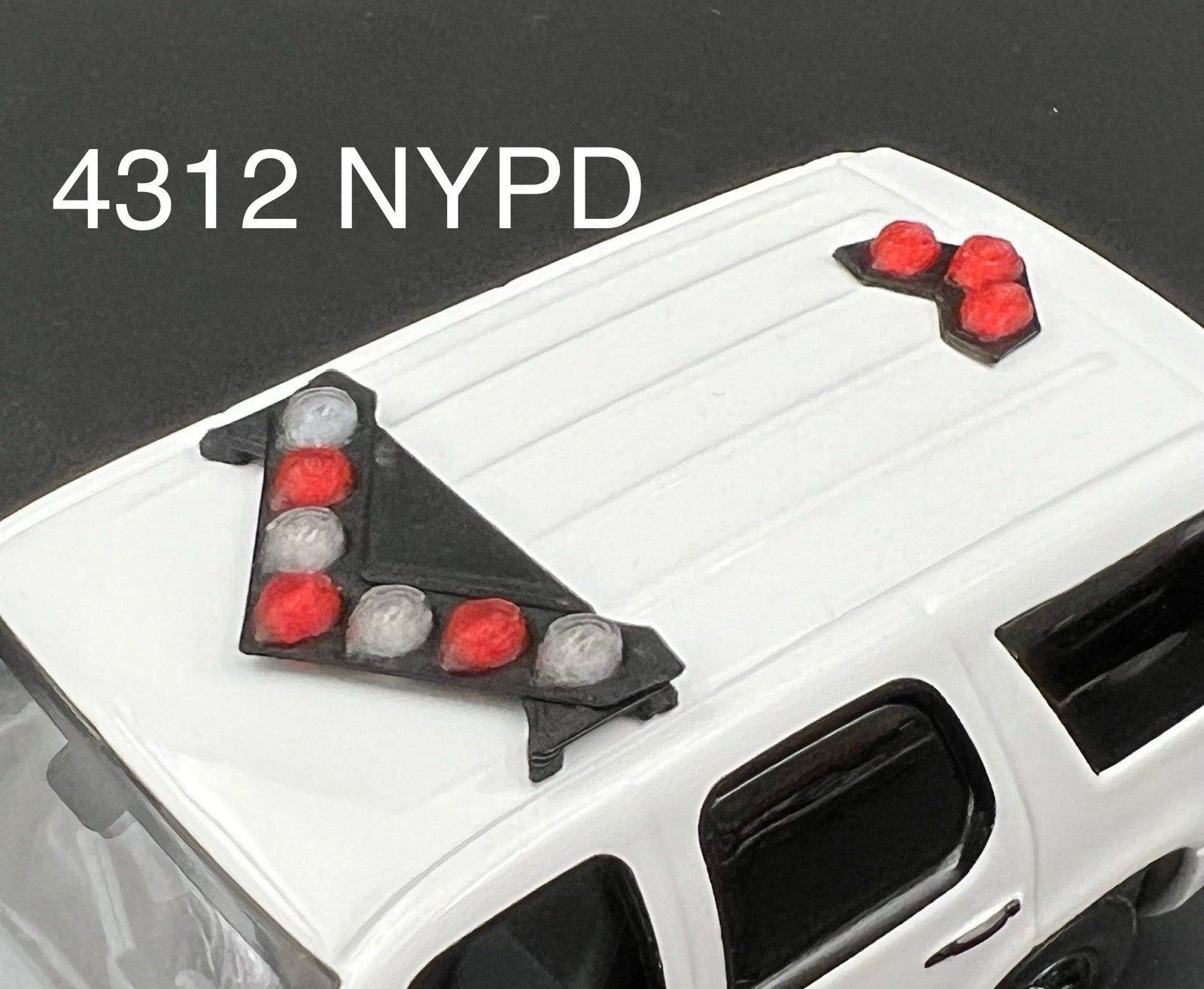 2 Pack 1/43 NYPD Red Federal Signal Vision SLR Lightbar Greenlight Police Car0