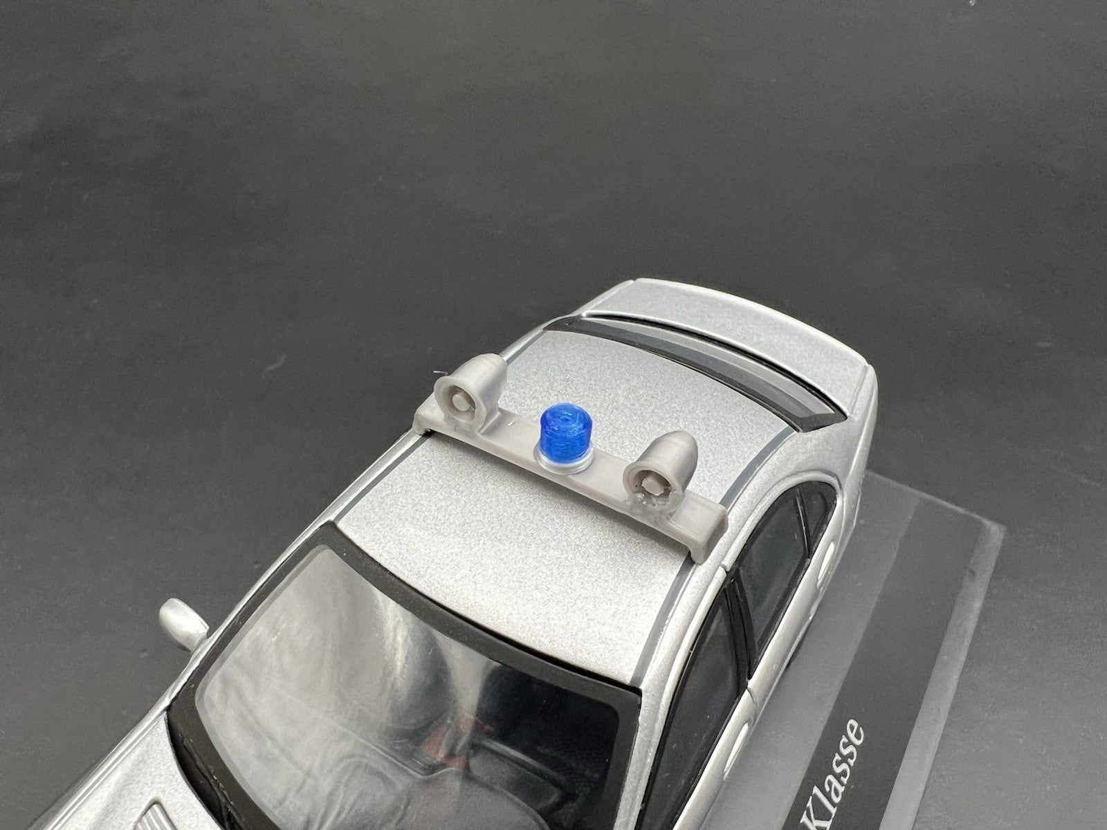 1/43 Vintage Blue Beacon With Dual Siren Speakers Lightbar Police17