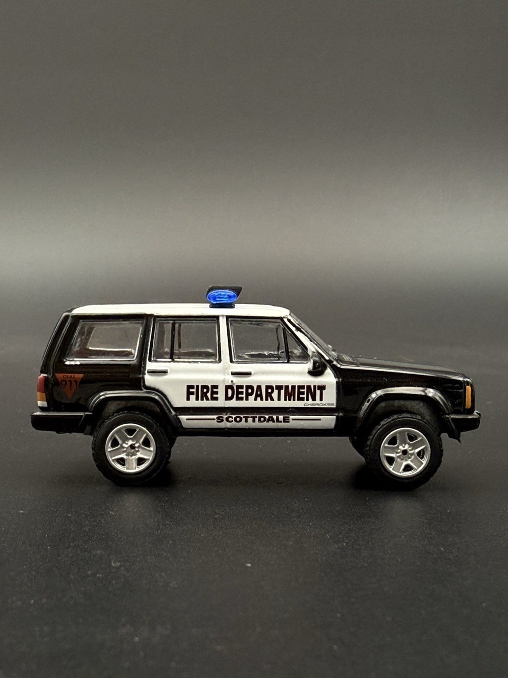 2-Pack 1/64 Scale Model Jetstream Jetsonic Blue Lightbar Police 6424B7